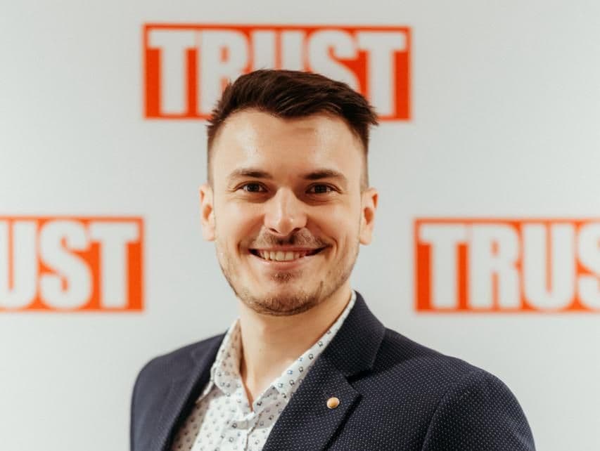 Alan Borys podczas wystąpienia